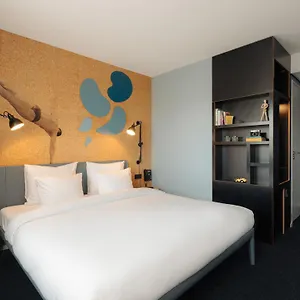 Conscious The Tire Station Hotell